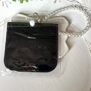 Clear Pouch with Black Velvet Insert with Pearl Wristlet Strap new